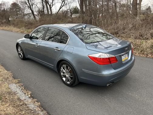 2011 Hyundai Genesis 4.6