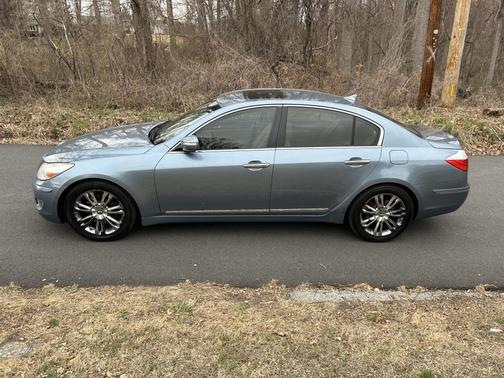2011 Hyundai Genesis 4.6