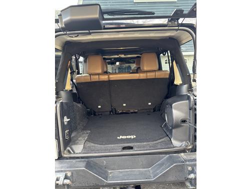 2011 Jeep Wrangler Unlimited Sahara