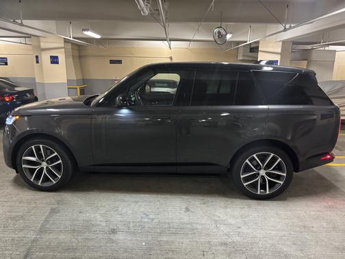 Gray 2025 Land Rover Range Rover P400 SE SWB