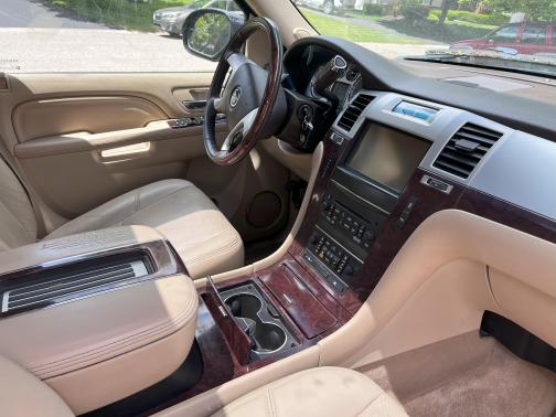 2014 Cadillac Escalade ESV Premium