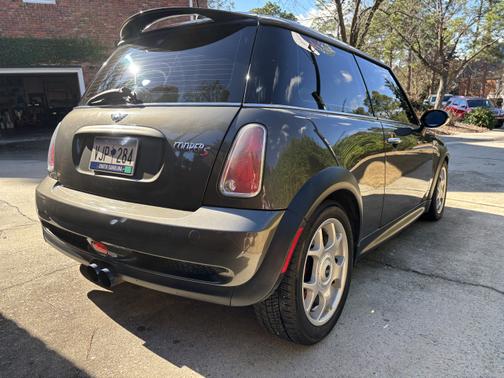 2006 MINI Cooper S Base