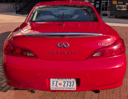 Red 2011 INFINITI G37 Base
