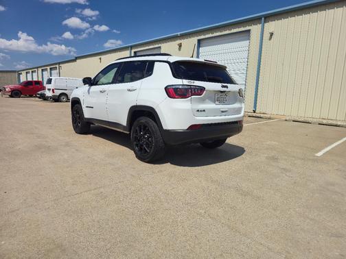 White 2025 Jeep Compass Latitude