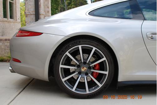 2013 Porsche 911 911 Carrera 4S