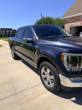 Blue 2022 Ford F-150 Lariat