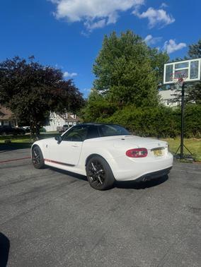 White 2014 Mazda MX-5 Miata Club
