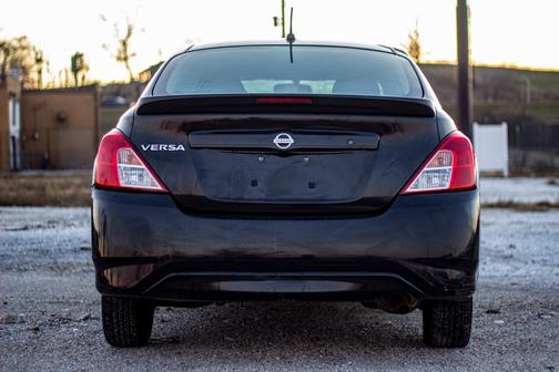 2018 Nissan Versa 1.6 S+