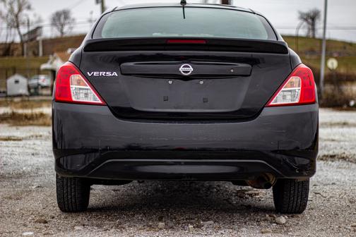2018 Nissan Versa 1.6 S+