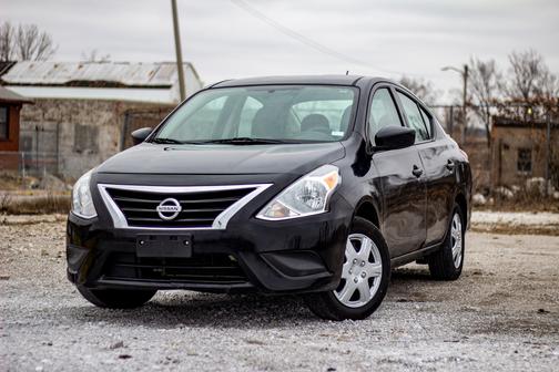 2018 Nissan Versa 1.6 S+