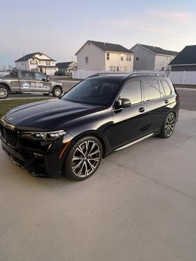 Blue 2021 BMW X7 M50i