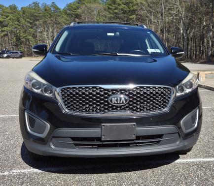 Black 2016 Kia Sorento LX