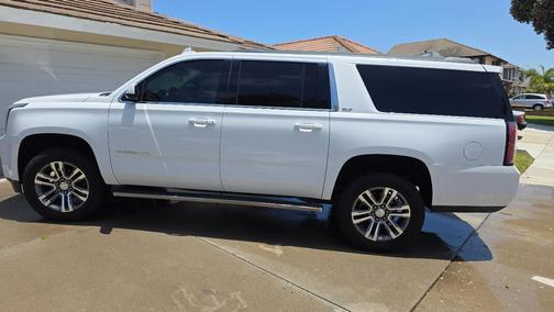 White 2019 GMC Yukon XL SLT