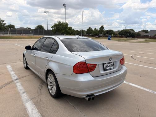 Silver 2011 BMW 328 i xDrive