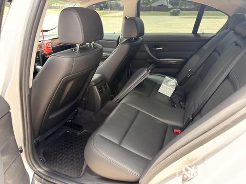 Silver 2011 BMW 328 i xDrive
