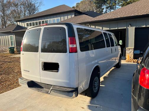 2017 Chevrolet Express 3500 LT