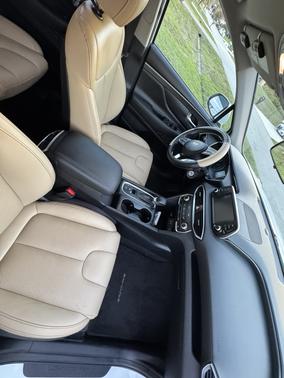 White 2020 Hyundai SANTA FE SE 2.4