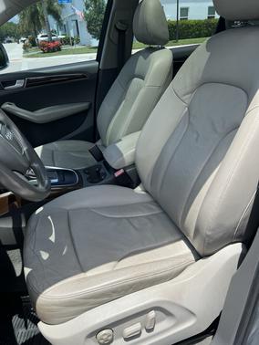 Green 2010 Audi Q5 3.2 Premium