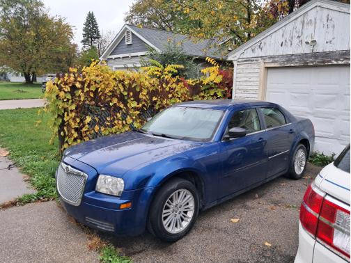 2009 Chrysler 300 LX