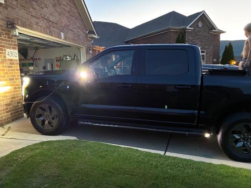 2023 Ford F-150 Lightning XLT