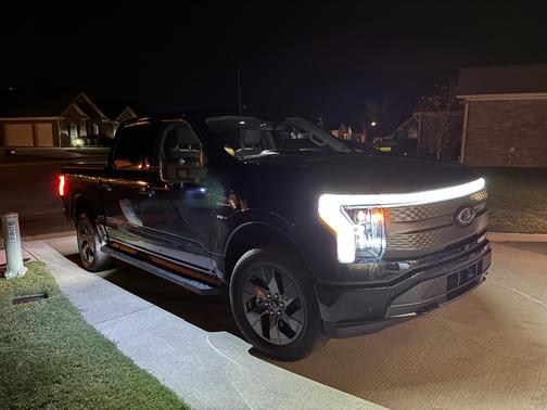 2023 Ford F-150 Lightning XLT