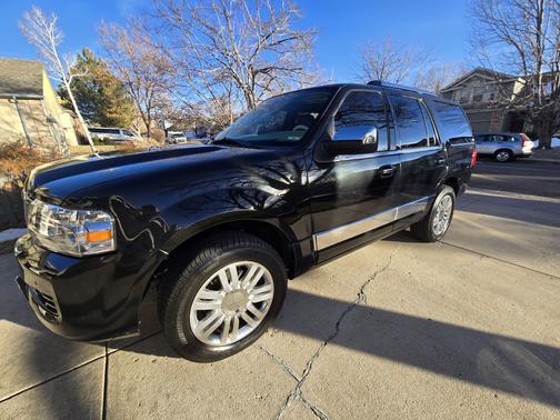 2013 Lincoln Navigator Base