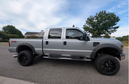 Silver 2008 Ford F-350 Lariat Crew Cab Super Duty