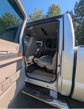 Silver 2008 Ford F-350 Lariat Crew Cab Super Duty