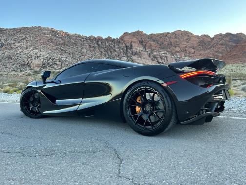2019 McLaren 720S Base