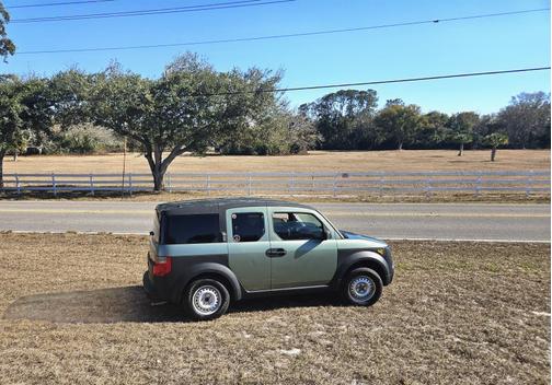 2004 Honda Element LX