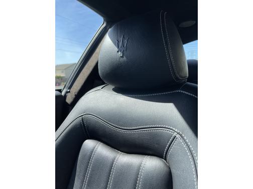 Photo 1 of 7 of 2011 Maserati GranTurismo Base