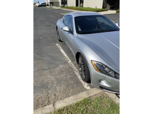 Photo 5 of 7 of 2011 Maserati GranTurismo Base