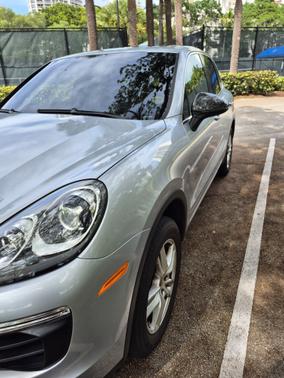 2016 Porsche Cayenne Cayenne