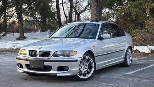 2004 BMW 330 i