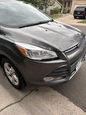 Gray 2015 Ford Escape SE