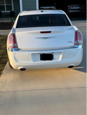 2011 Chrysler 300C Base