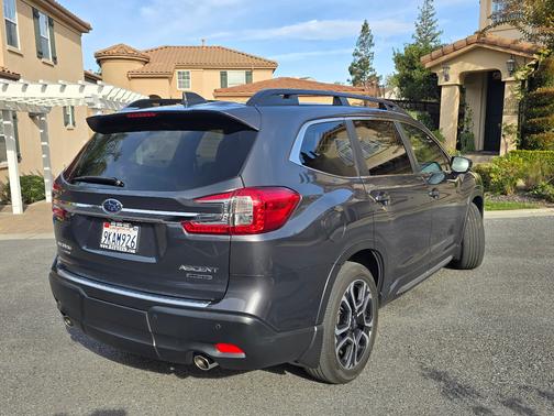2024 Subaru Ascent Limited 7-Passenger