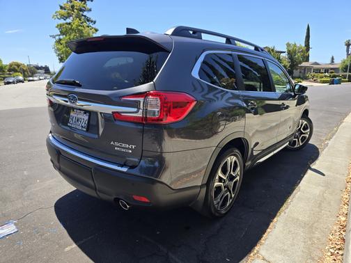 2024 Subaru Ascent Limited 7-Passenger