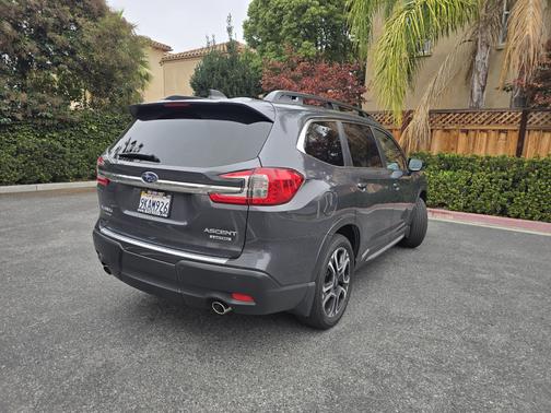 2024 Subaru Ascent Limited 7-Passenger