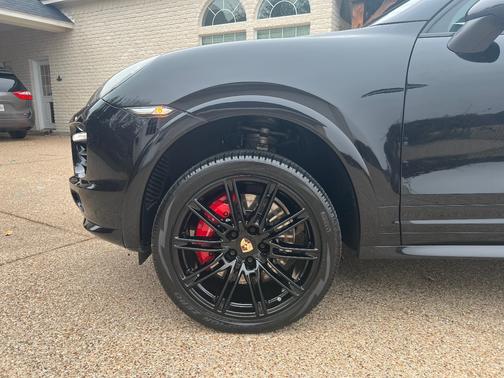 2014 Porsche Cayenne Cayenne Turbo