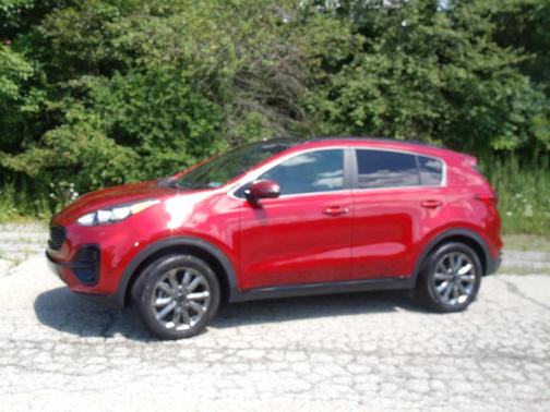 Red 2022 Kia Sportage Nightfall
