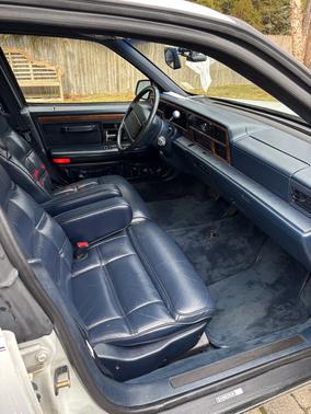 1993 Lincoln Continental Executive