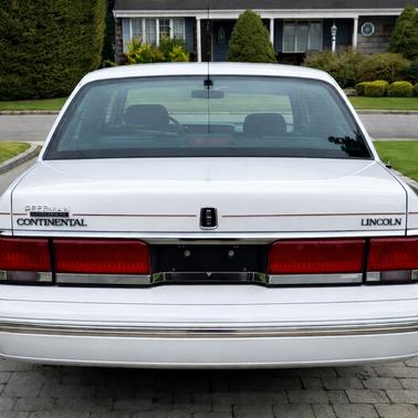 1993 Lincoln Continental Executive