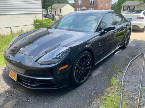 2018 Porsche Panamera Base