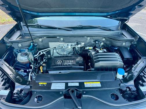 Blue 2021 Volkswagen Atlas 2.0T SE w/Technology