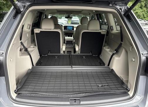 Gray 2026 Volkswagen Atlas 2.0T SE w/Technology 4MOTION