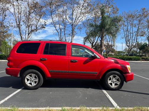 Red 2006 Dodge Durango SLT