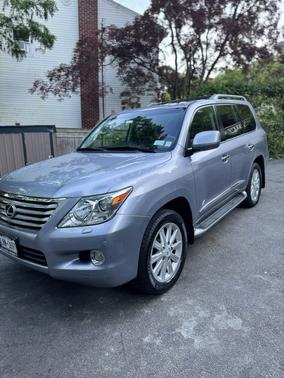 2011 Lexus LX 570 Base