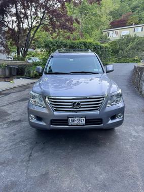 2011 Lexus LX 570 Base