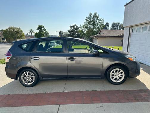 Gray 2017 Toyota Prius v Five